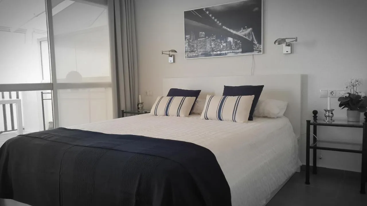 Apartamento en Marbella con vistas al mar 0*,  España