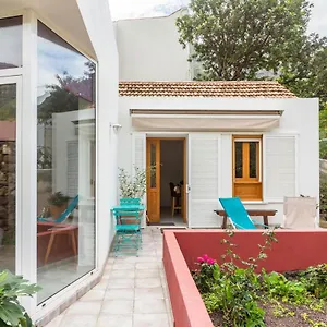 https://la-cuevecilla.in-canary-islands.com